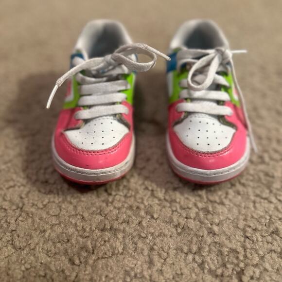DC ATHLETIC SNEAKERS LACE UP MULTI COLORED PINK WHITE GREEN BLUE LITTLE PERSON - Picture 2 of 10